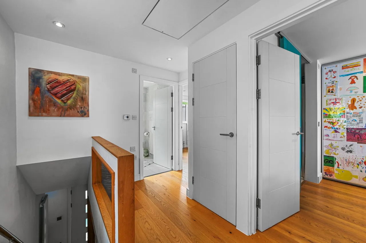 High Meadows, Chigwell, IG7, photo 9