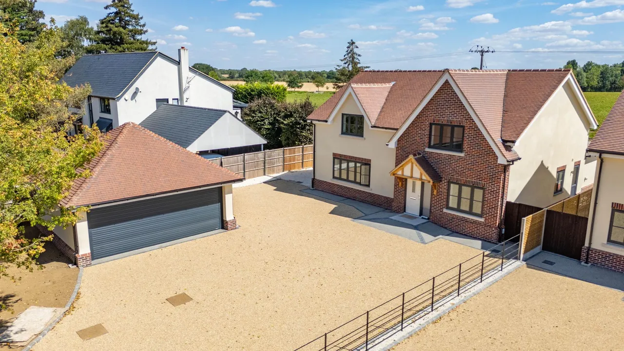 White Roding, Dunmow, CM6, photo 10