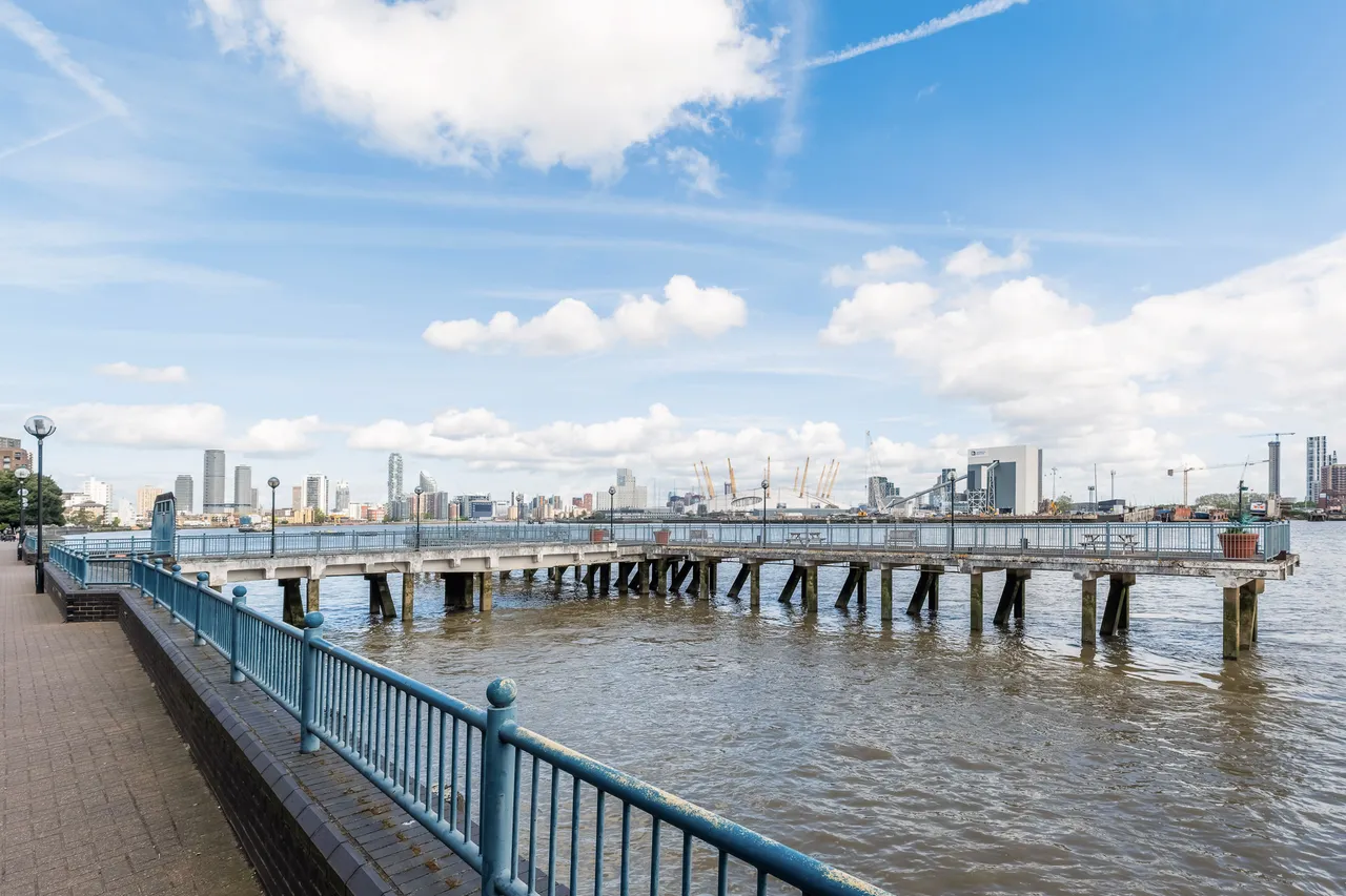 Millennium Drive, London, E14, photo 10