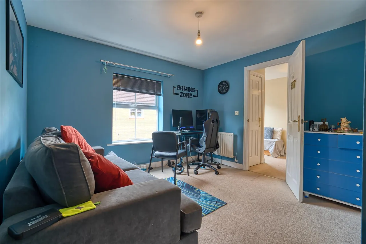 Hawthorn Avenue, Gillingham, photo 9