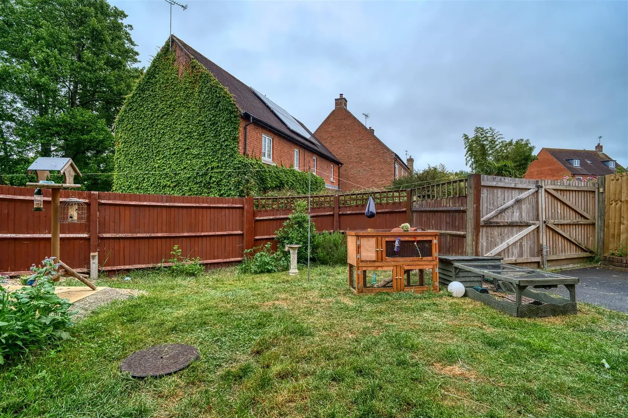 Hawthorn Avenue, Gillingham, photo 7