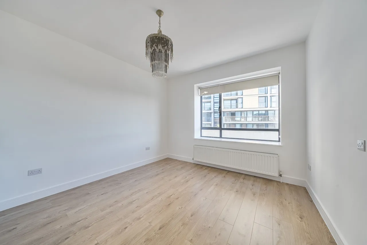 Flat 6, 313a Ballards Lane, London, photo 2
