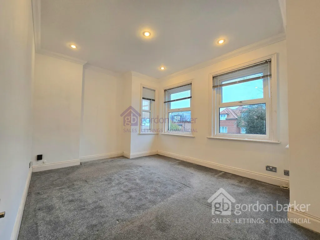 Valdez Court, Bournemouth, 23 Twynham Road, BH6 3EZ, photo 6