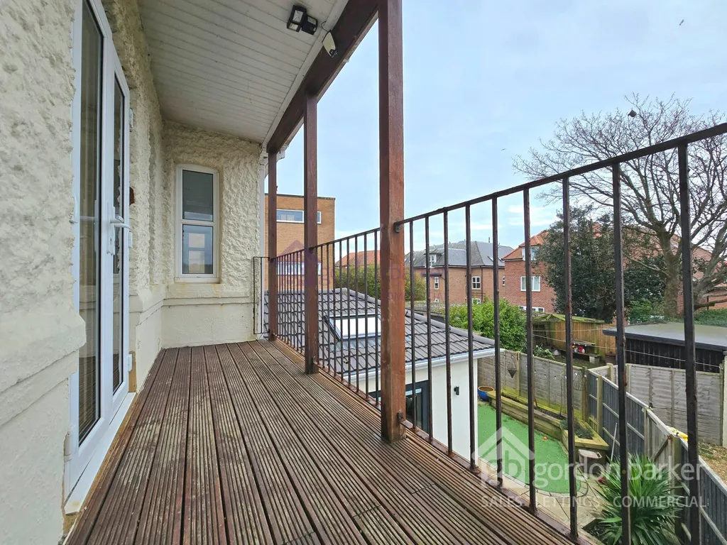Valdez Court, Bournemouth, 23 Twynham Road, BH6 3EZ, photo 2
