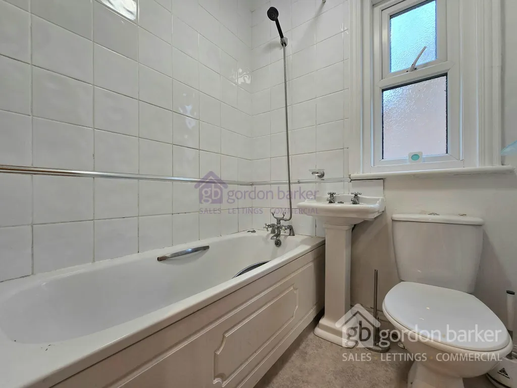 Valdez Court, Bournemouth, 23 Twynham Road, BH6 3EZ, photo 7