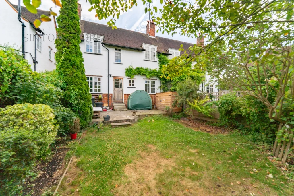 Fowlers Walk, Ealing, photo 9