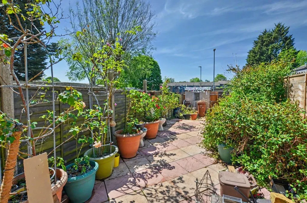 Campion Court, Northampton, photo 3
