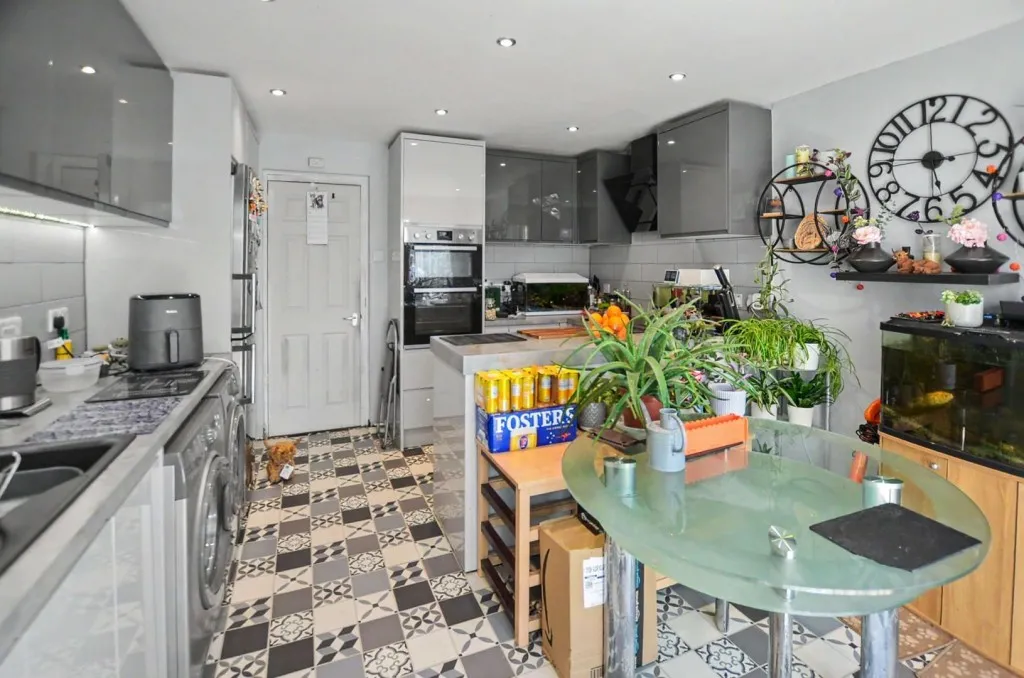 Campion Court, Northampton, photo 6