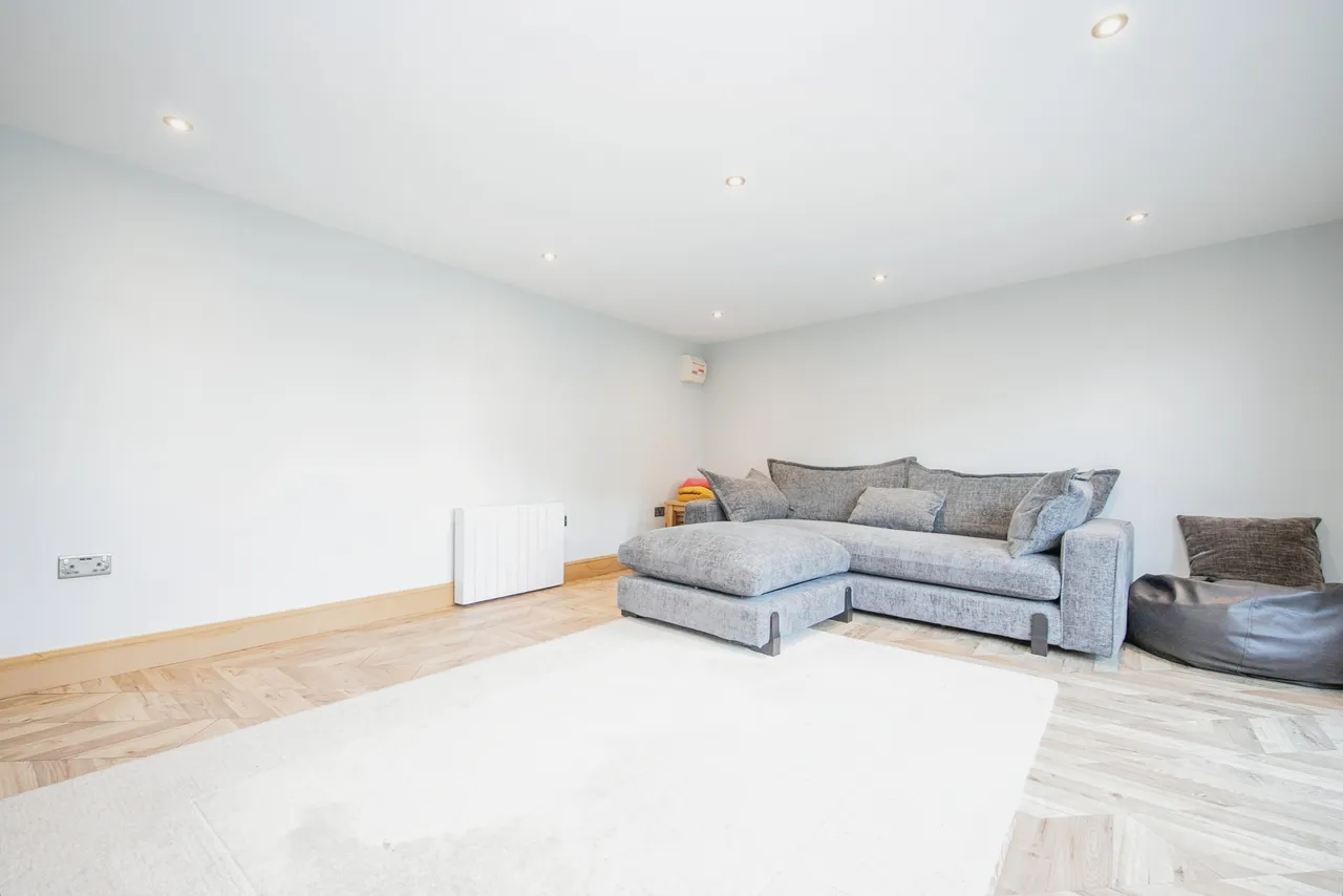 Great Harlings, Shotley Gate, Ipswich, Suffolk, IP9, photo 17