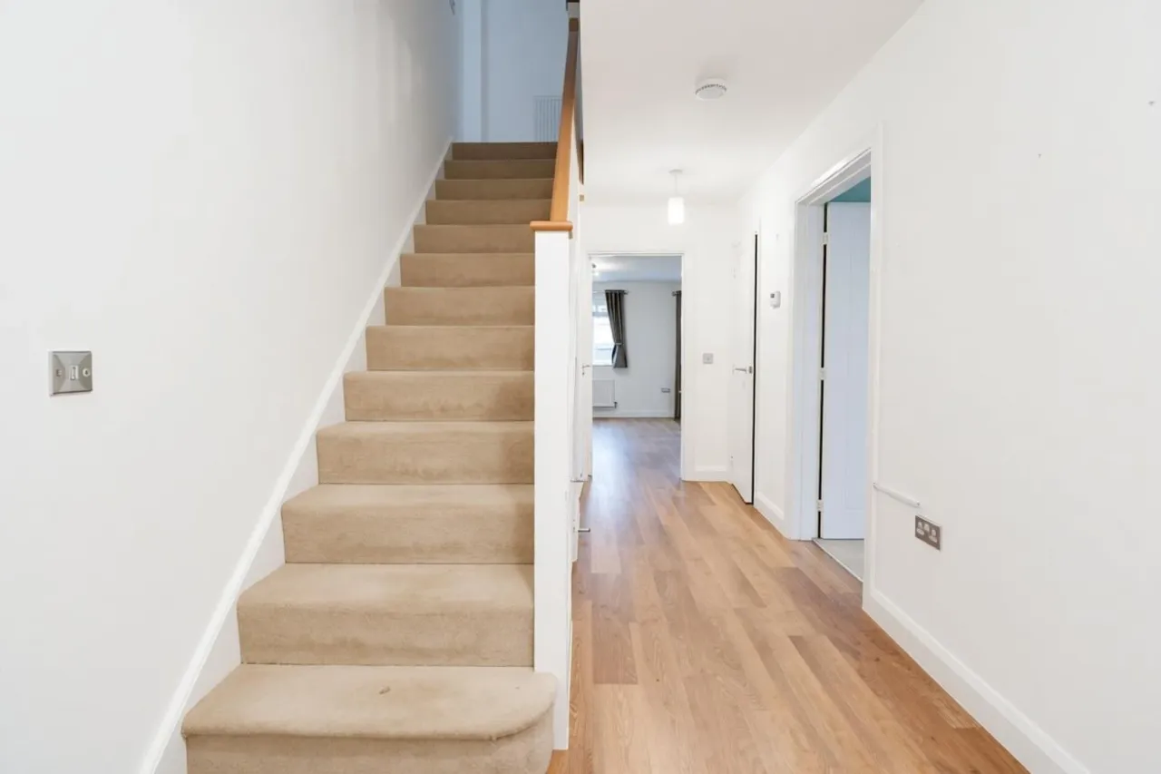 Daffodil Drive, Stafford, photo 15
