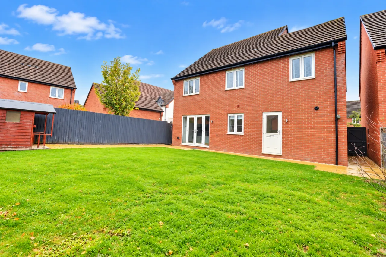 Daffodil Drive, Stafford, photo 11