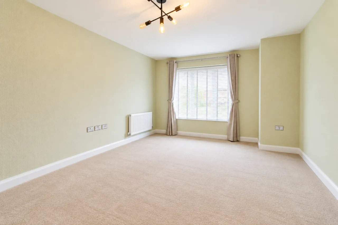 Daffodil Drive, Stafford, photo 3