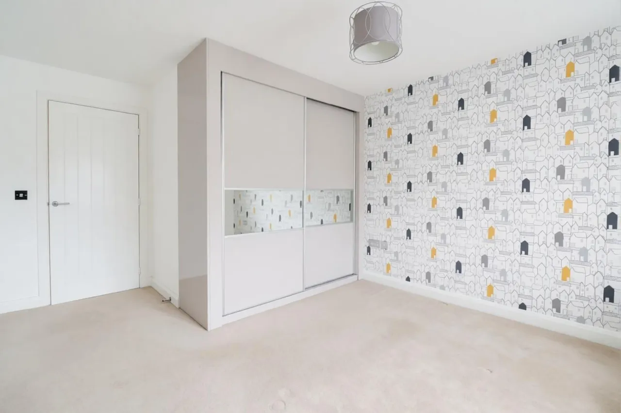 Daffodil Drive, Stafford, photo 27