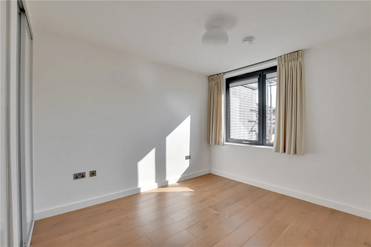 Hawthorne Crescent, Greenwich, SE10, photo 8