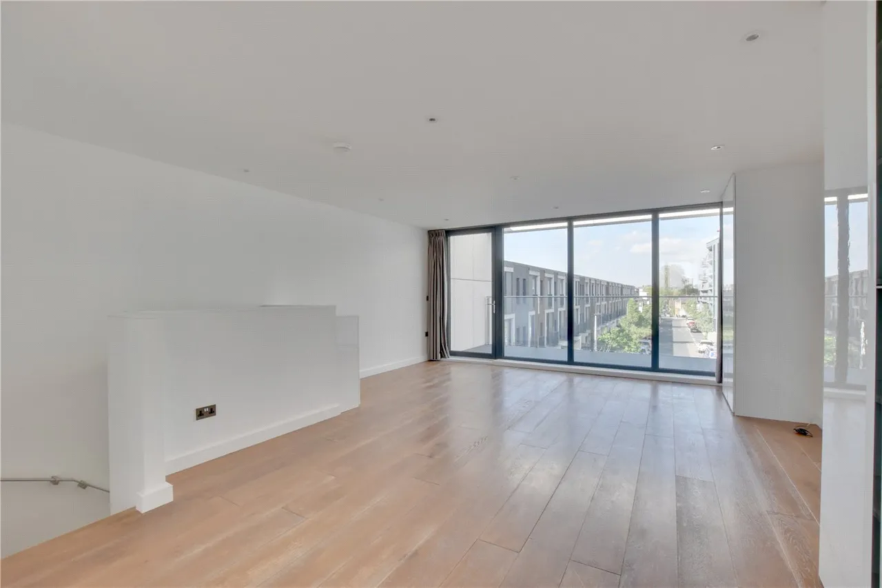Hawthorne Crescent, Greenwich, SE10, photo 3