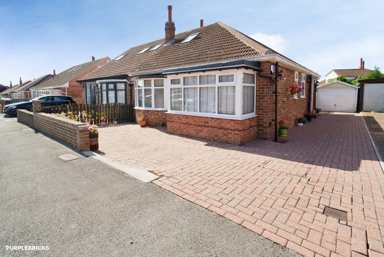 2 bed house for sale, High Moor Crescent, Leeds, LS17