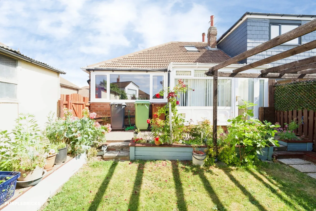High Moor Crescent, Leeds, LS17, photo 19
