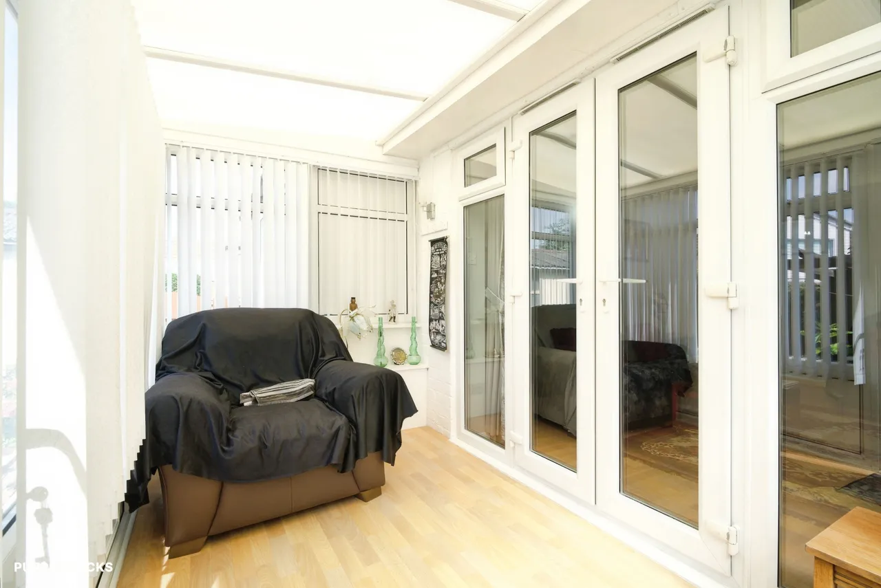 High Moor Crescent, Leeds, LS17, photo 10