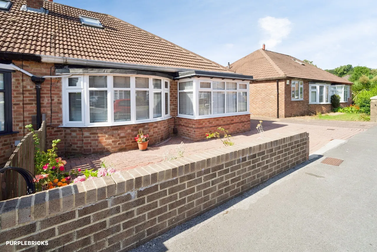 High Moor Crescent, Leeds, LS17, photo 6