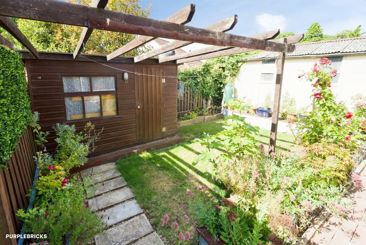 High Moor Crescent, Leeds, LS17, photo 17