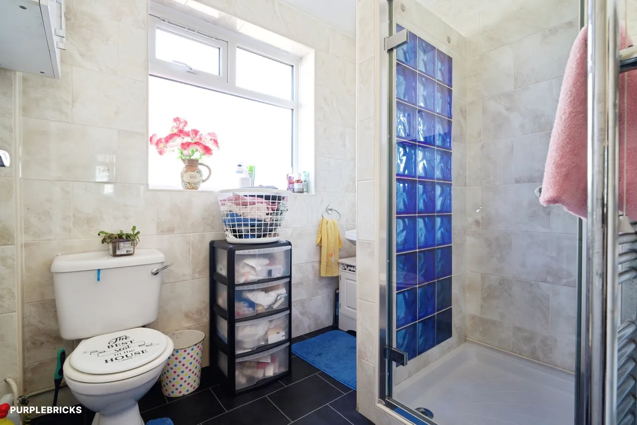 High Moor Crescent, Leeds, LS17, photo 11