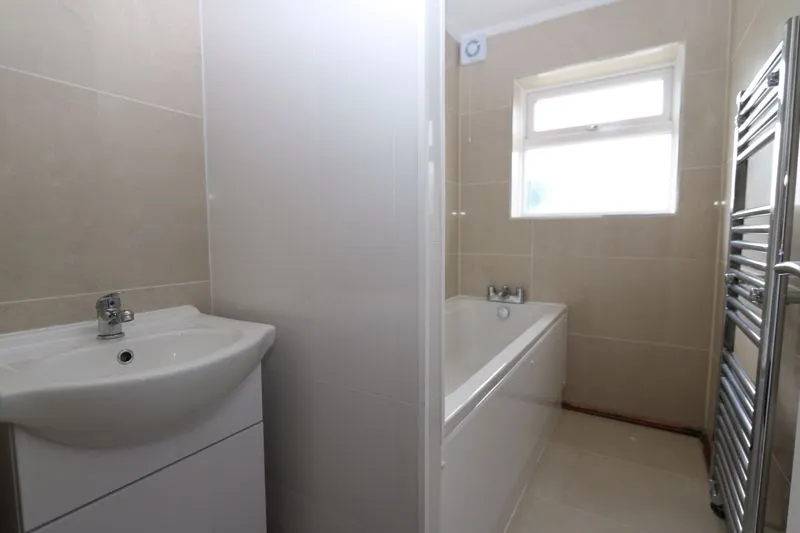 Oakridge Road, High Wycombe HP11 2PL, photo 8
