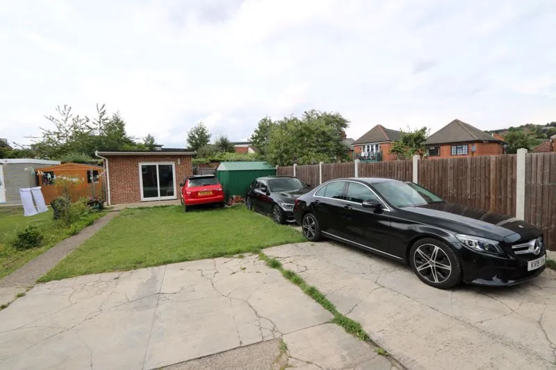 Oakridge Road, High Wycombe HP11 2PL, photo 12