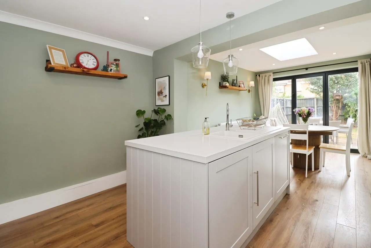 Ravenswood, Longwell Green, Bristol, BS30, photo 2