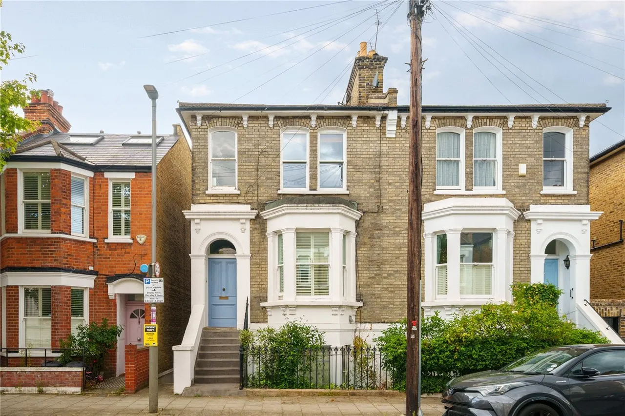 Ringford Road, London, SW18, photo 3