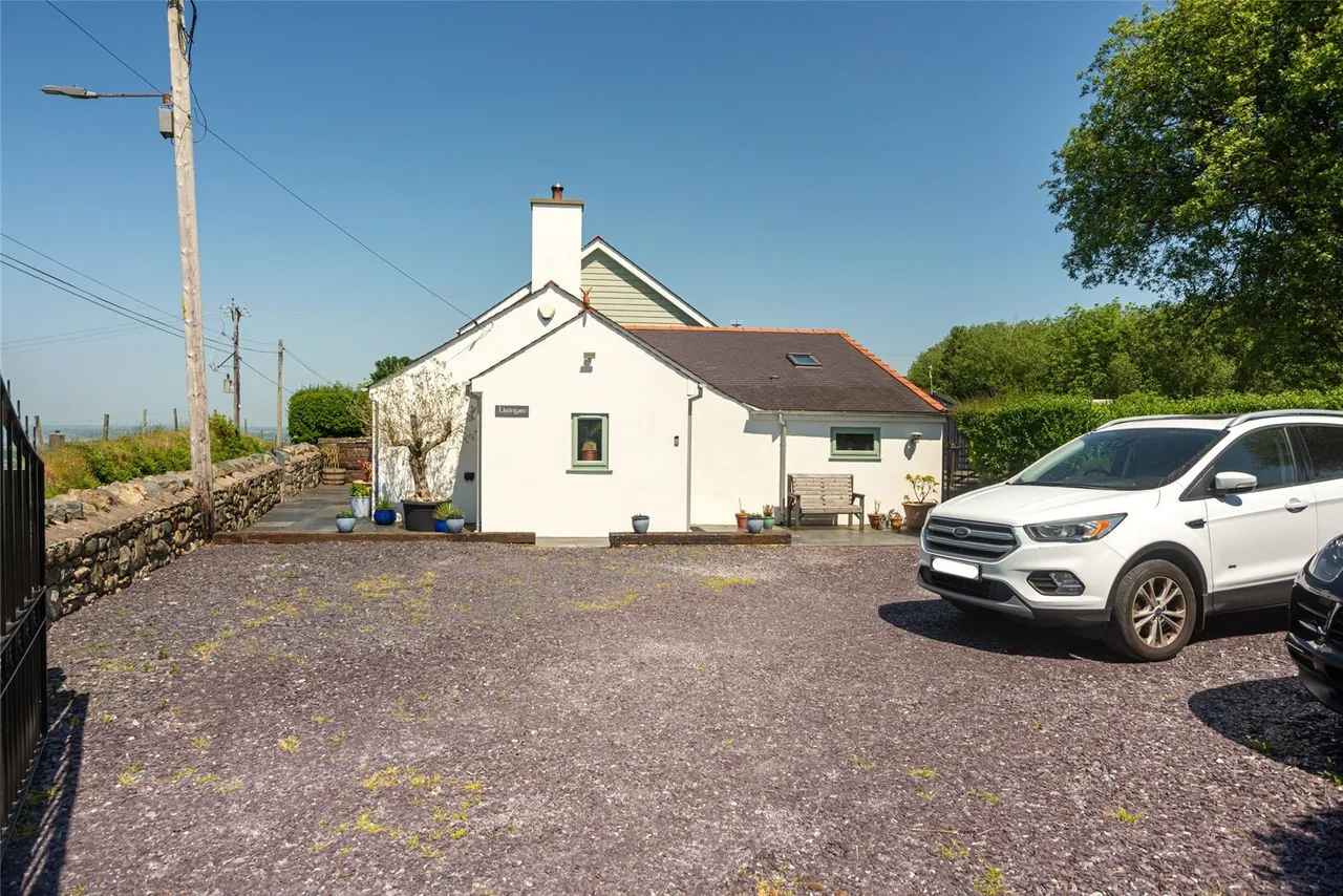 Groeslon, Caernarfon, LL54, photo 35