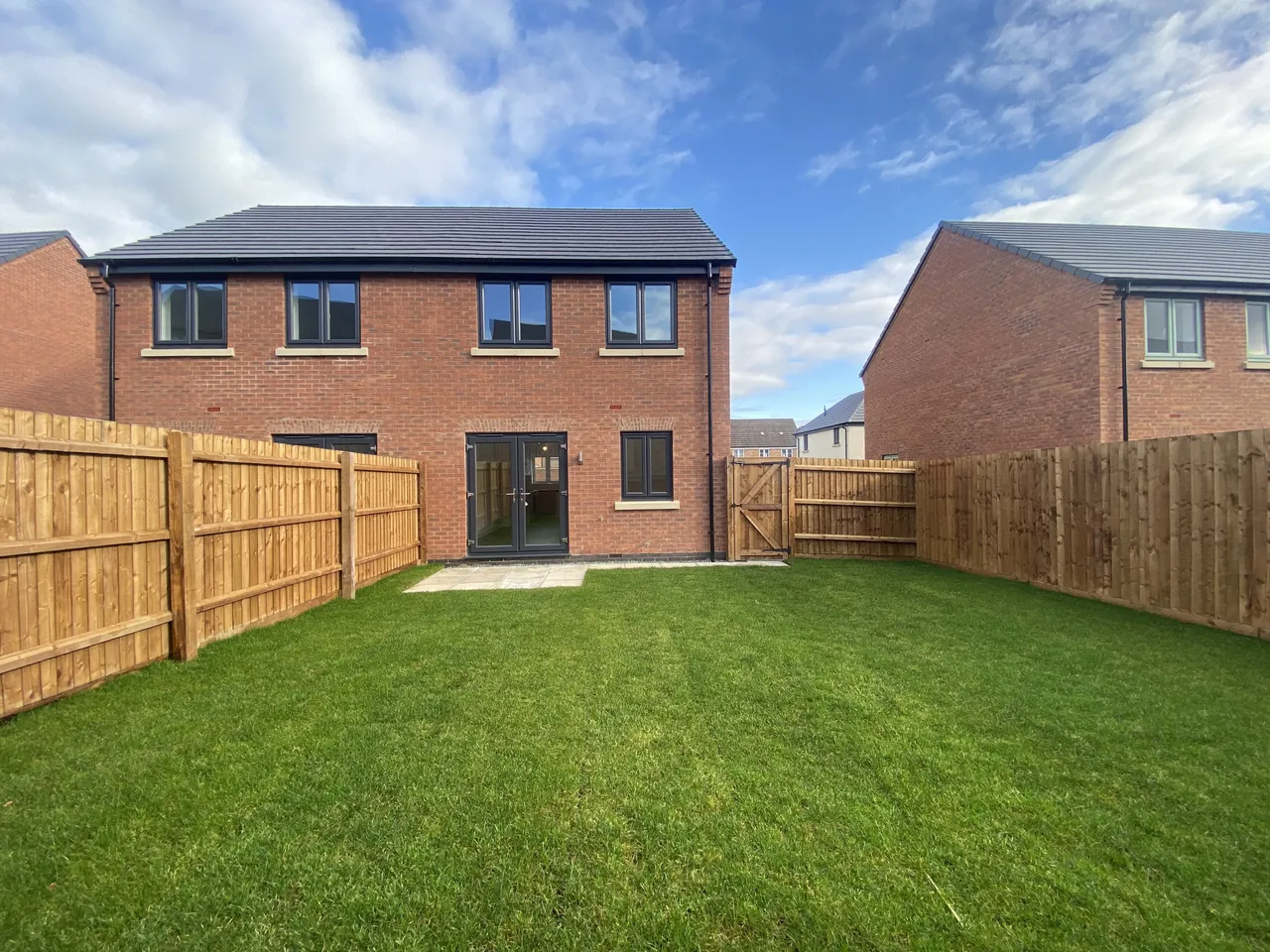 Canons Close, NN17, photo 6