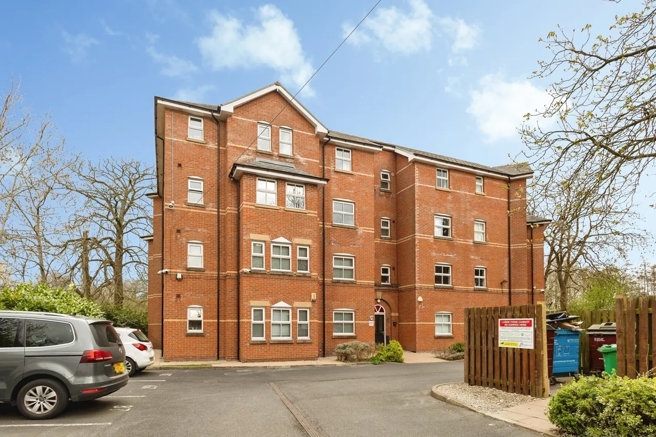 2 bed flat for sale — Hart Road, Manchester, Greater Manchester, M14