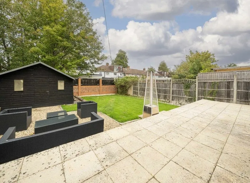 Staines Road, Twickenham, TW2, photo 2