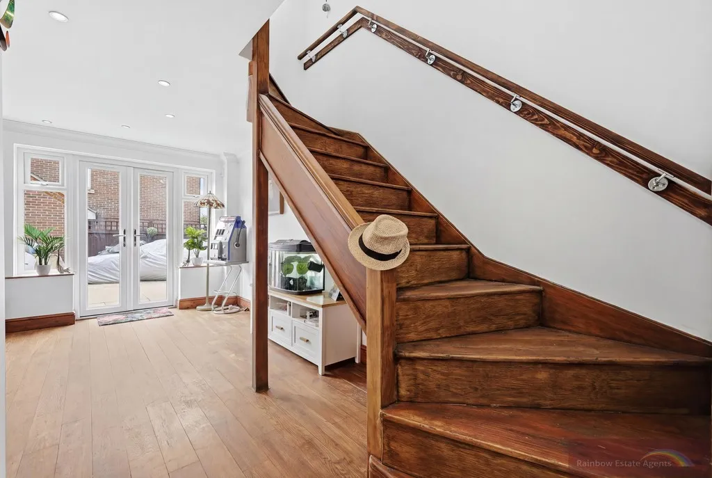 Deer Park Way, Waltham Abbey, EN9, photo 13