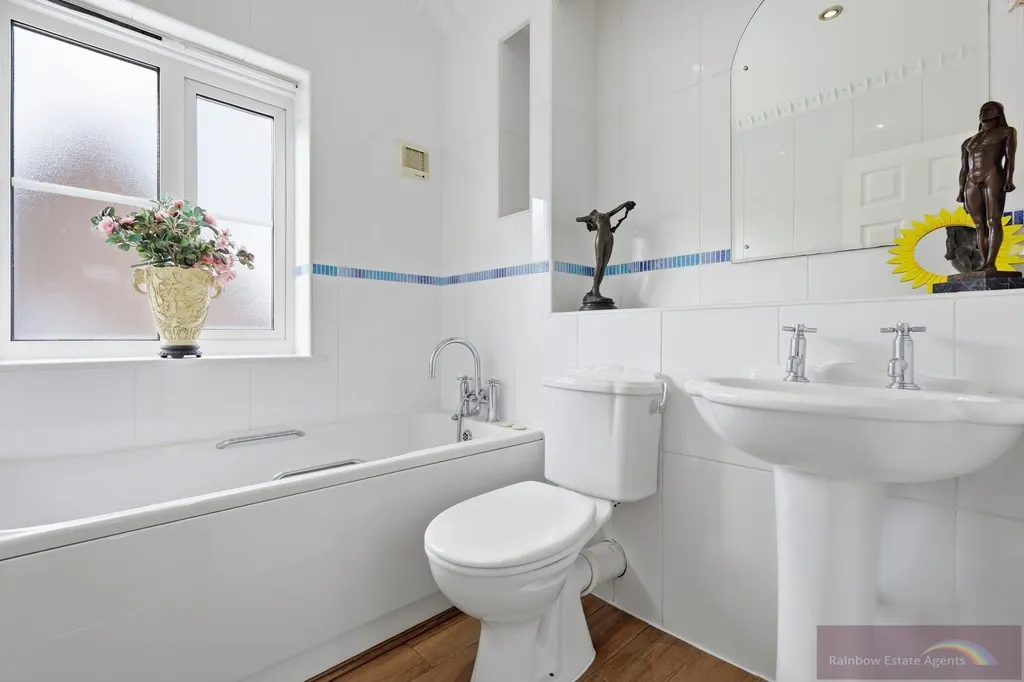 Deer Park Way, Waltham Abbey, EN9, photo 11