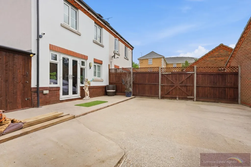 Deer Park Way, Waltham Abbey, EN9, photo 14