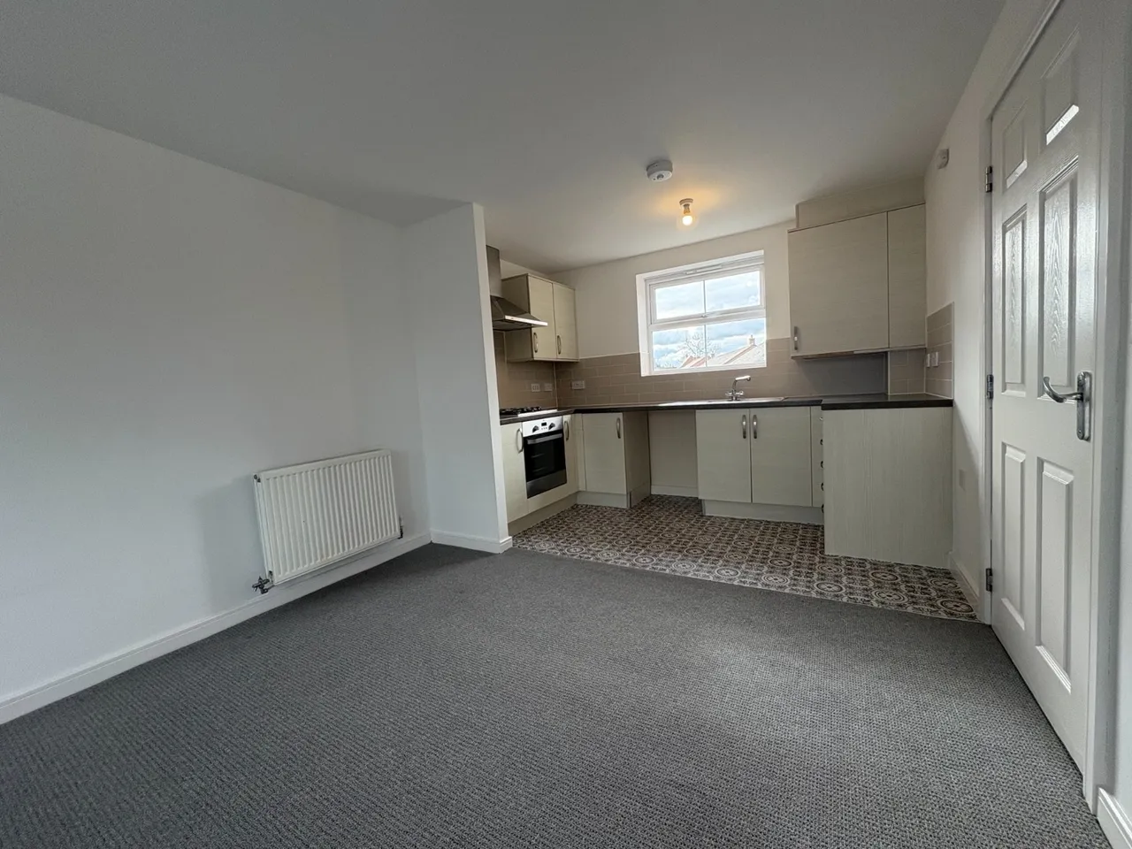 Park Lane, Telford, TF7, photo 4