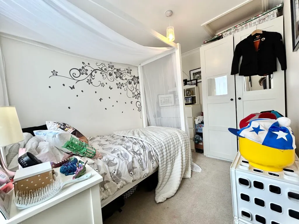 Park Avenue, Totternhoe LU6 1QF, photo 12