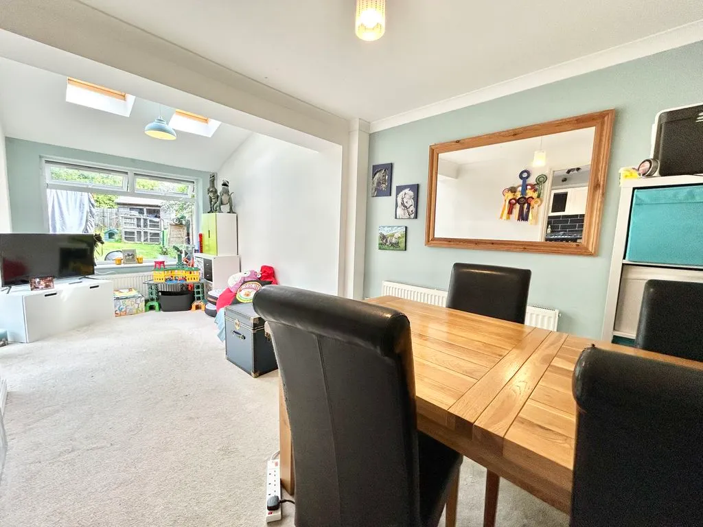 Park Avenue, Totternhoe LU6 1QF, photo 8