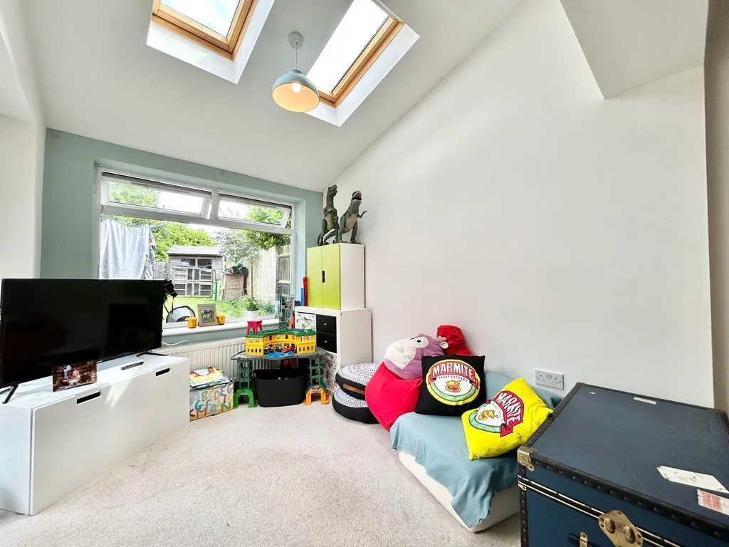 Park Avenue, Totternhoe LU6 1QF, photo 9