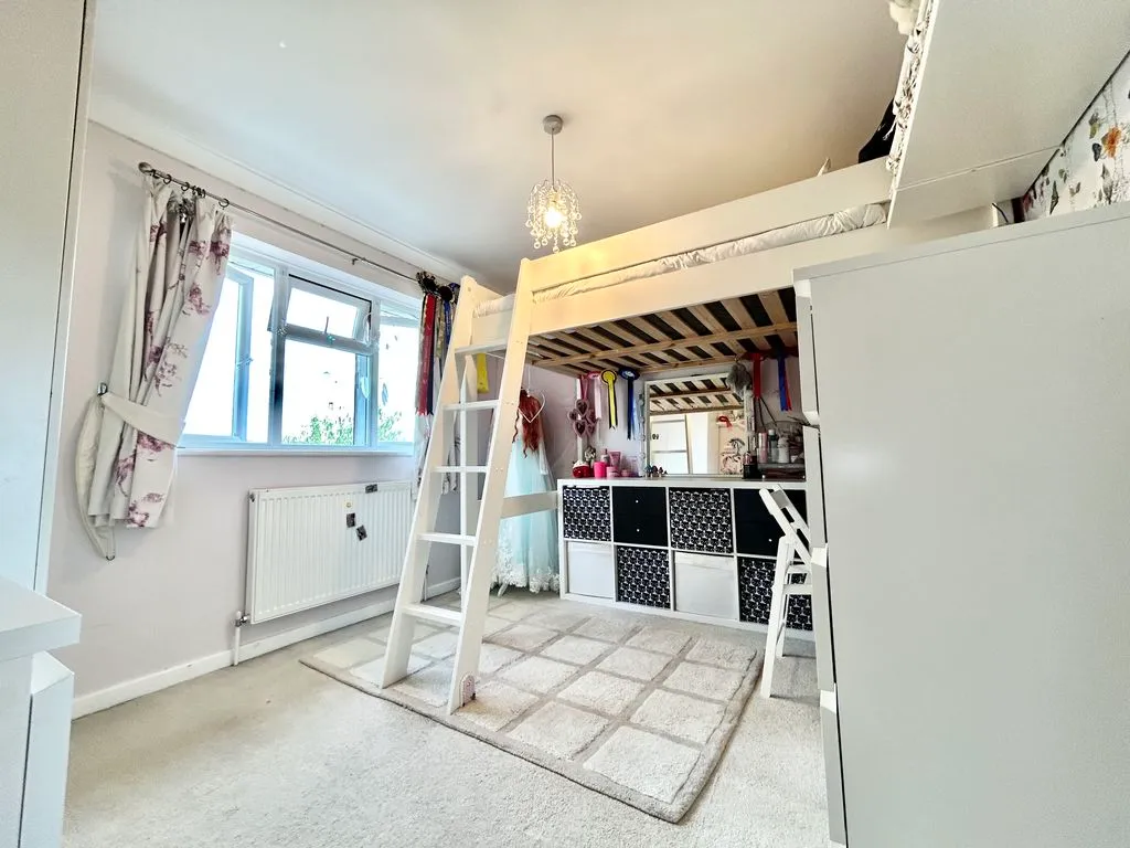 Park Avenue, Totternhoe LU6 1QF, photo 13