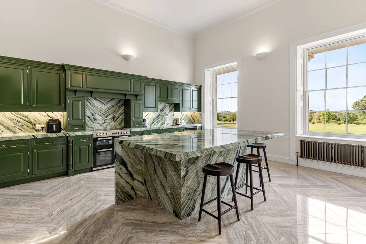 'Bayfordbury Mansion' Hertford, SG13, photo 8