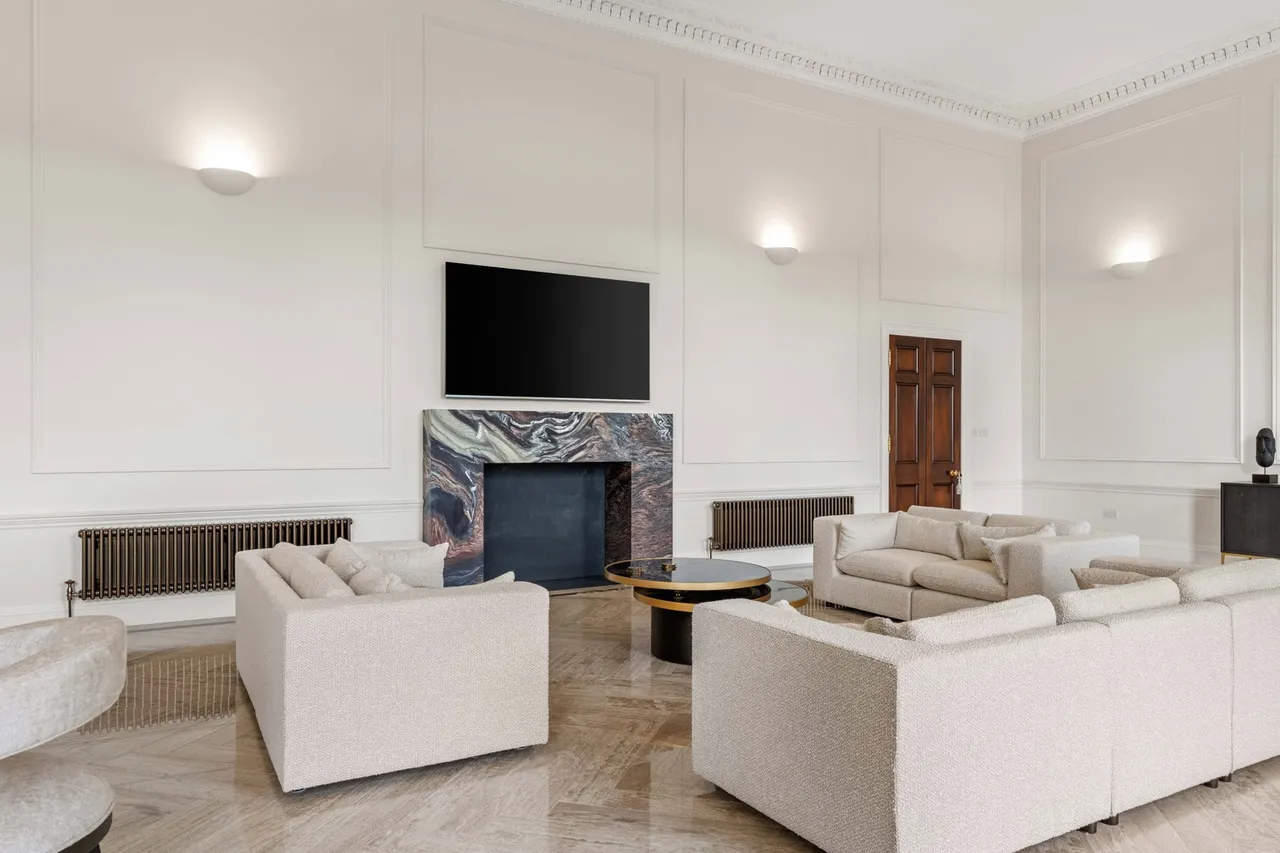 'Bayfordbury Mansion' Hertford, SG13, photo 24