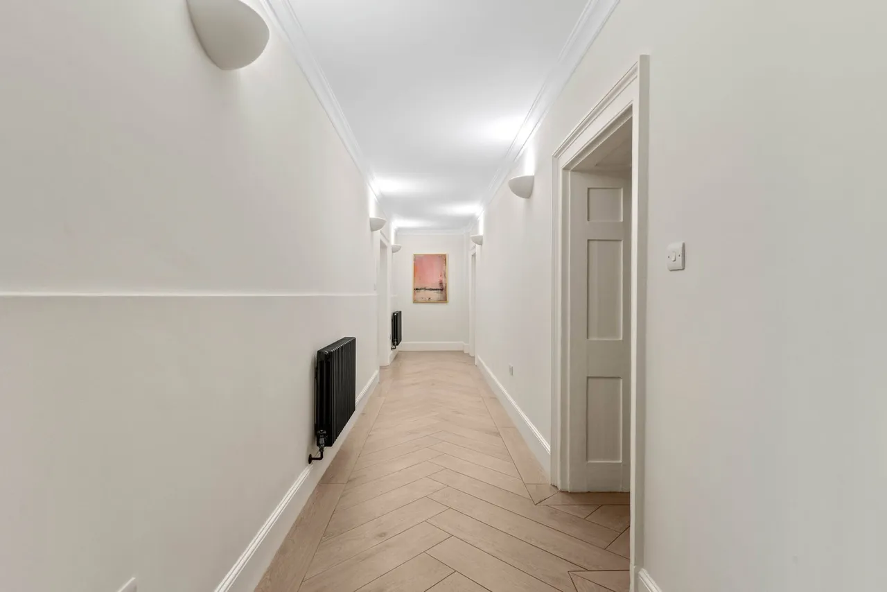 'Bayfordbury Mansion' Hertford, SG13, photo 42