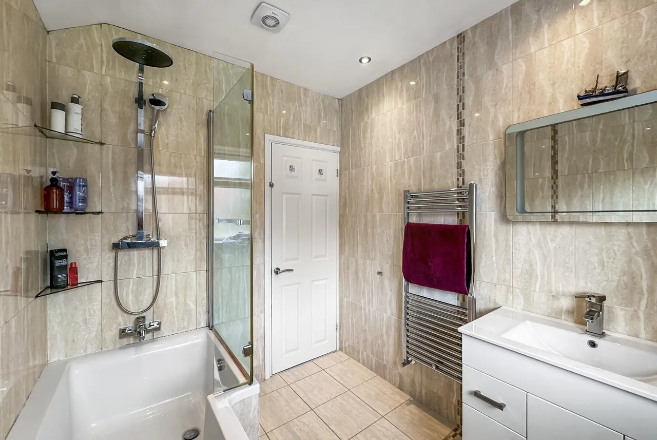 Woodcote Road, West Timperley, Cheshire WA14 5PY, photo 24
