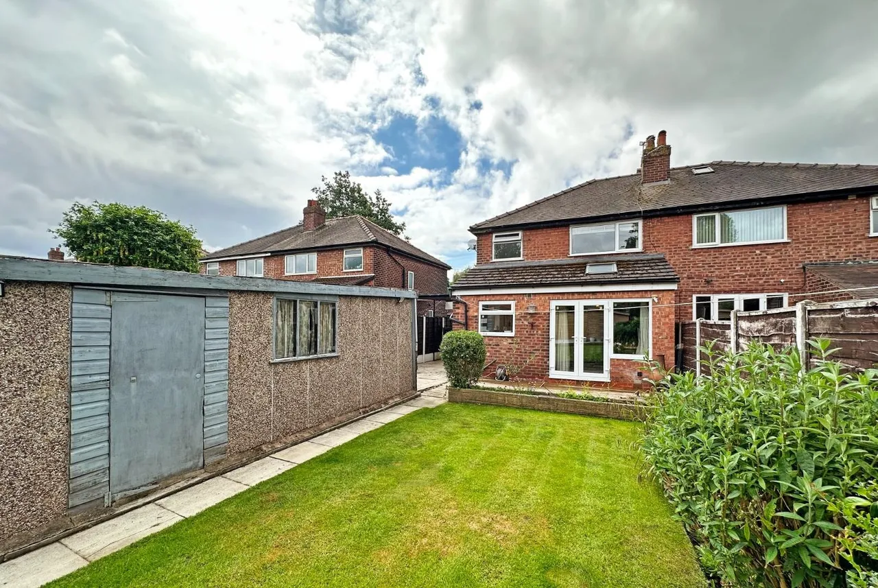 Woodcote Road, West Timperley, Cheshire WA14 5PY, photo 29