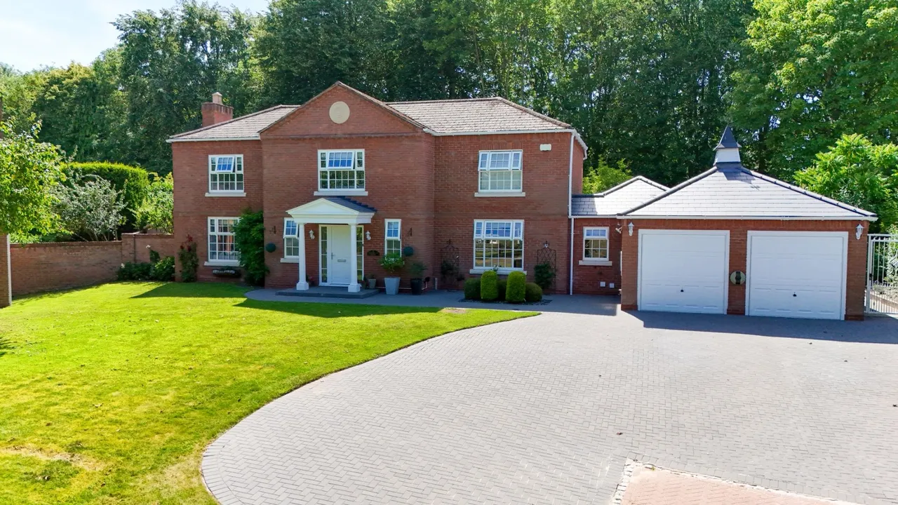 4 bed house for sale — Spa Crescent, Admaston, Telford TF5 0DH