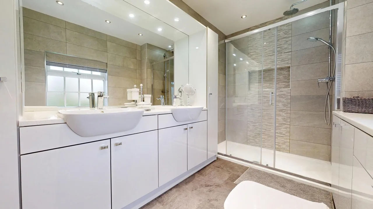 Spa Crescent, Admaston, Telford TF5 0DH, photo 17