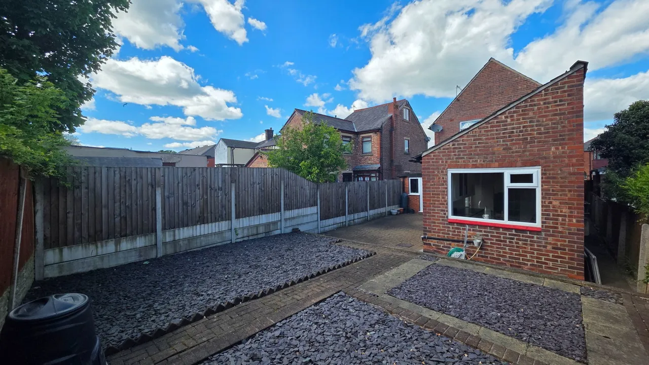 Sale Lane, Tyldesley, M29, photo 21