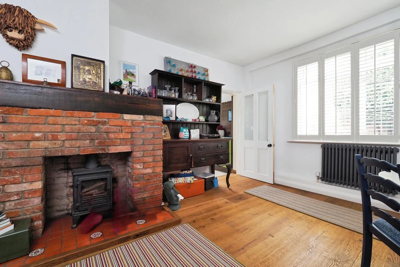 Main Street, Scarrington, NG13, photo 10